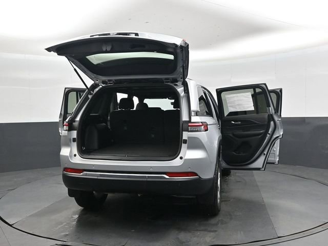 New 2025 Jeep Grand Cherokee Laredo image 47