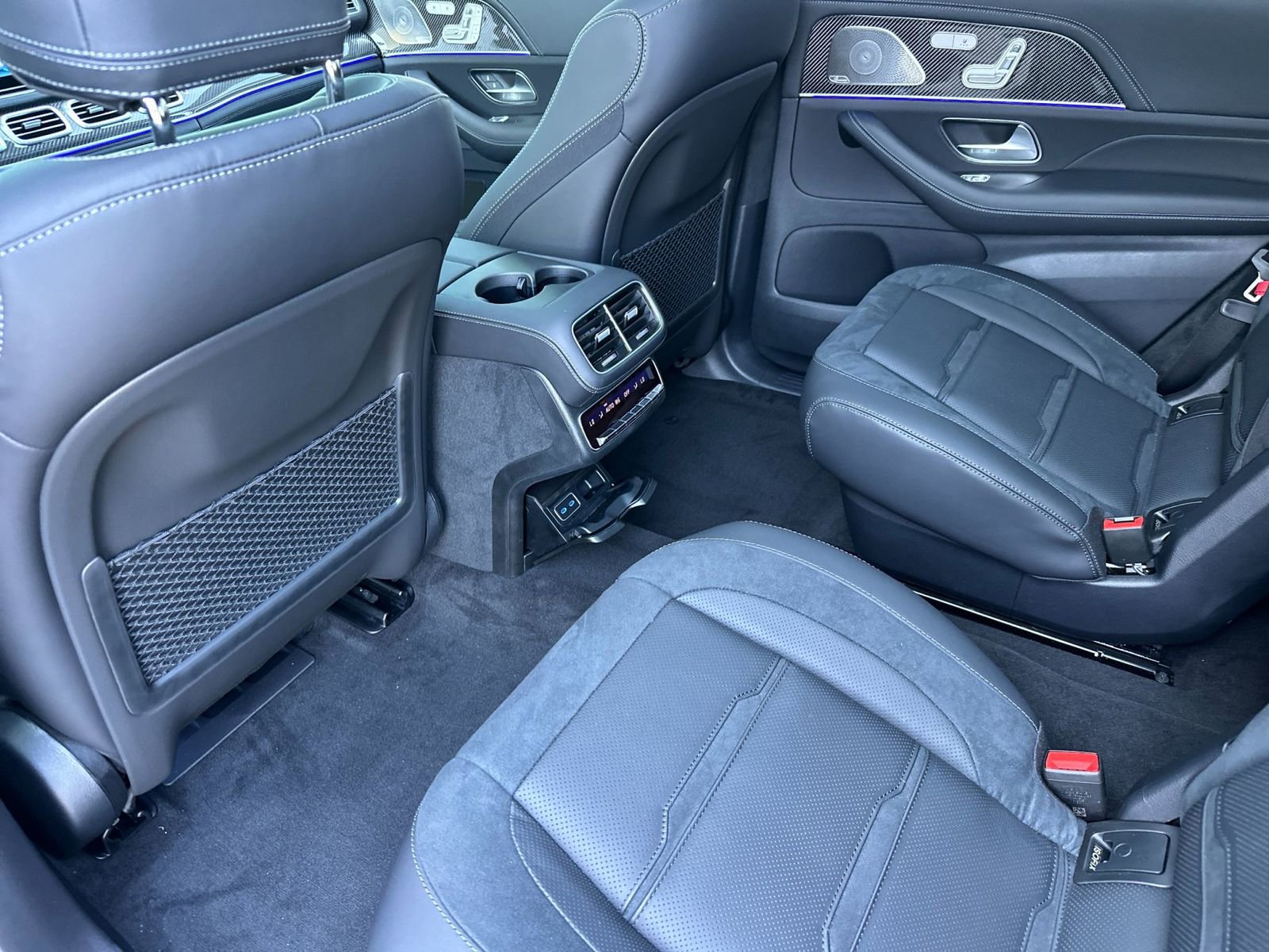 New 2026 Mercedes-Benz GLS 63 AMG 4MATIC image 12