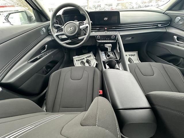 New 2025 Hyundai Elantra SEL w/ Cargo Package image 11