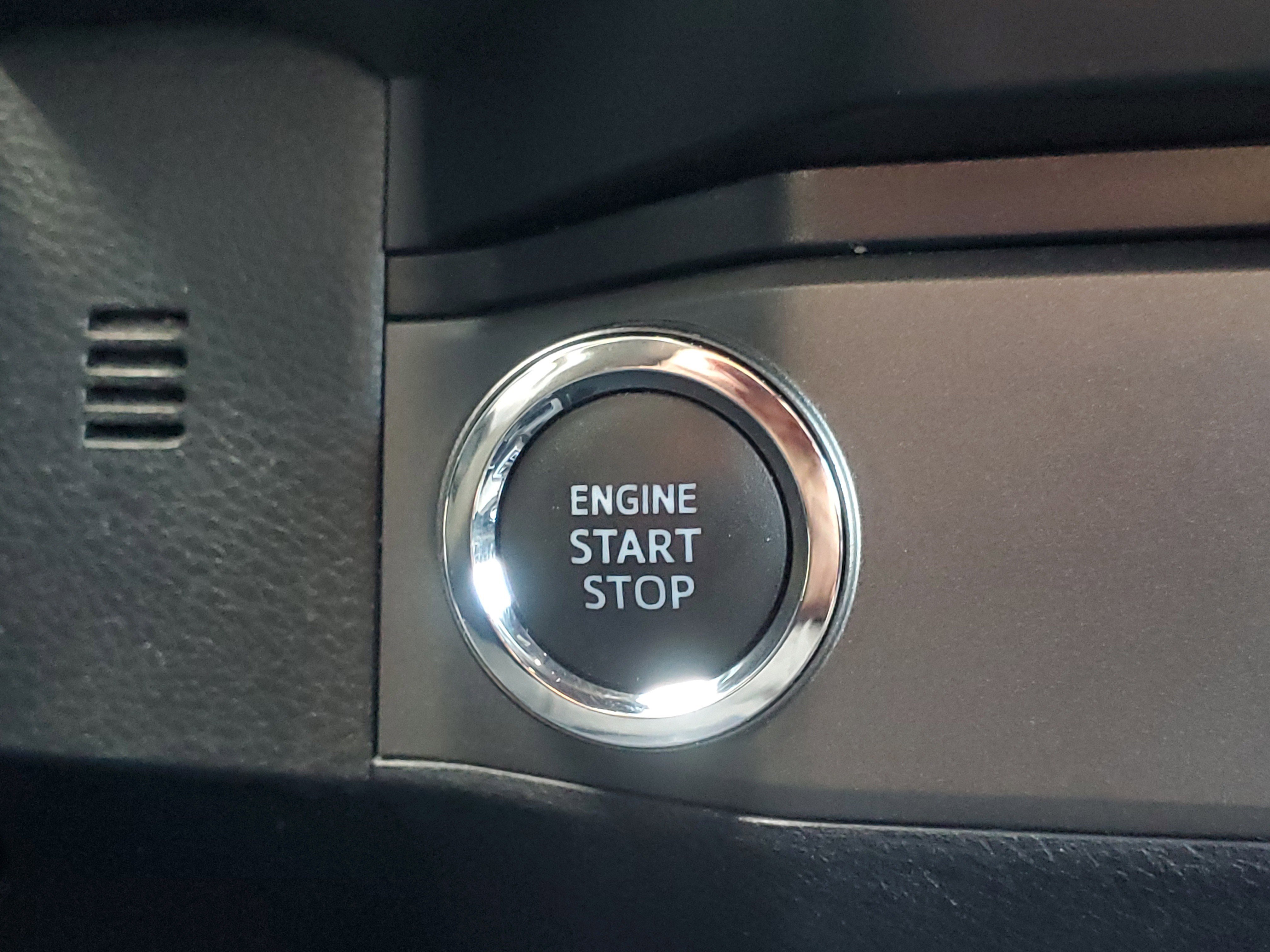 Used 2021 Toyota Tacoma TRD Off-Road image 29