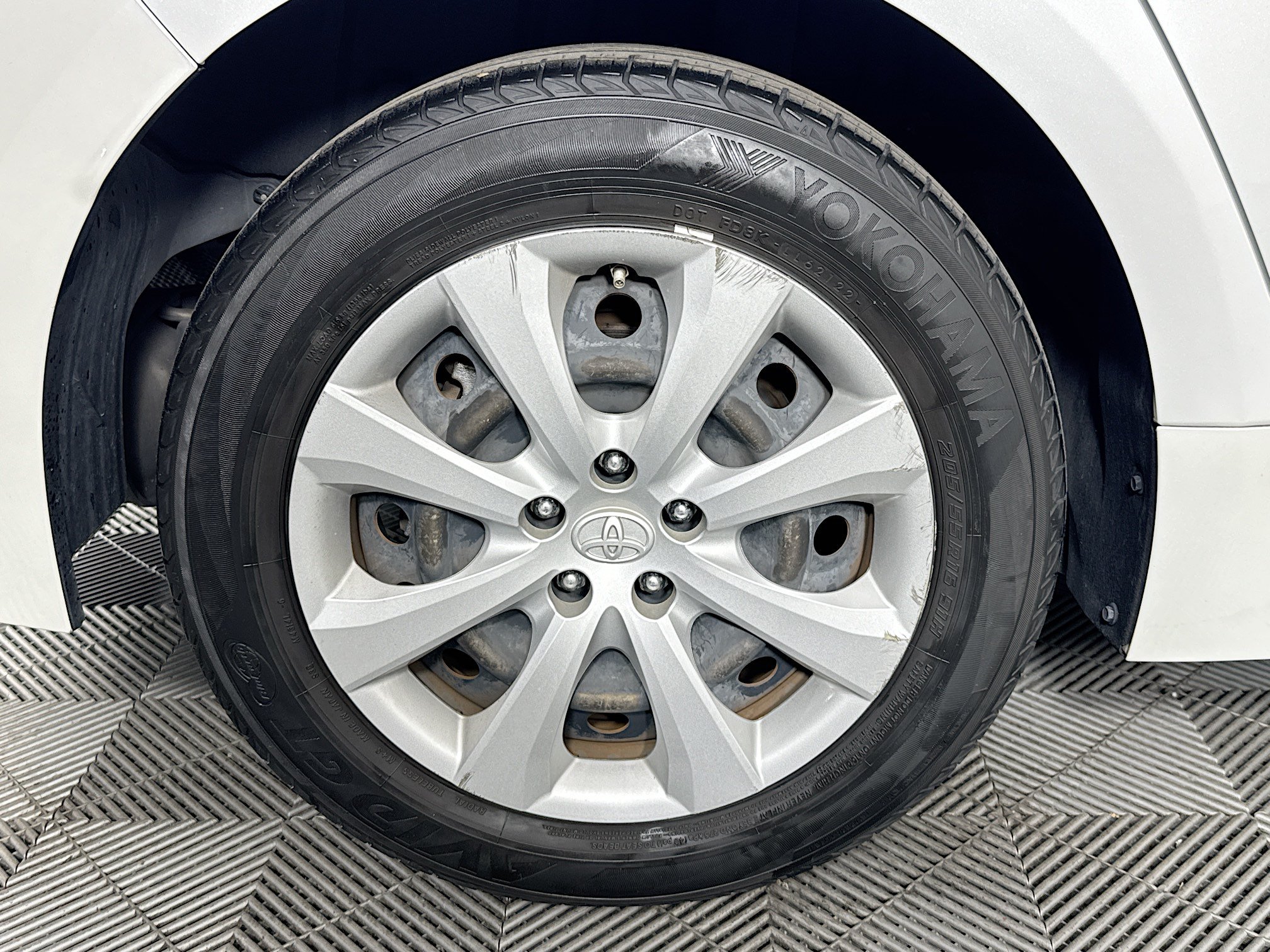 Used 2022 Toyota Corolla LE FWD image 31