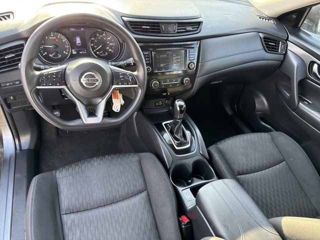Used 2018 Nissan Rogue S image 17