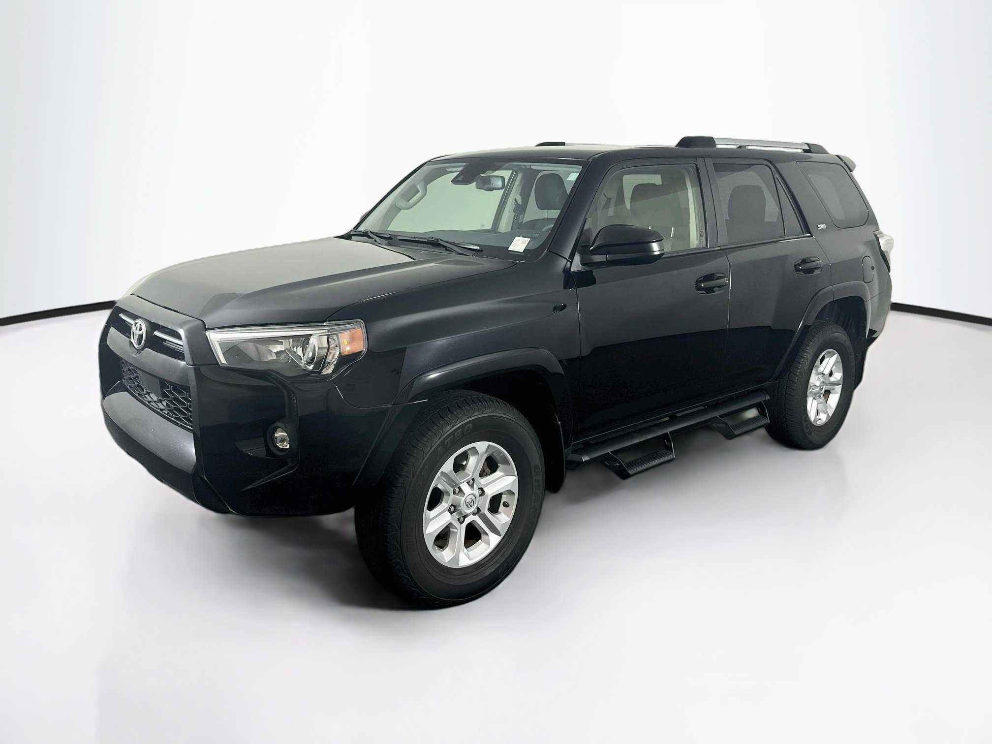 Used 2021 Toyota 4Runner SR5 AWD/4WD image 3