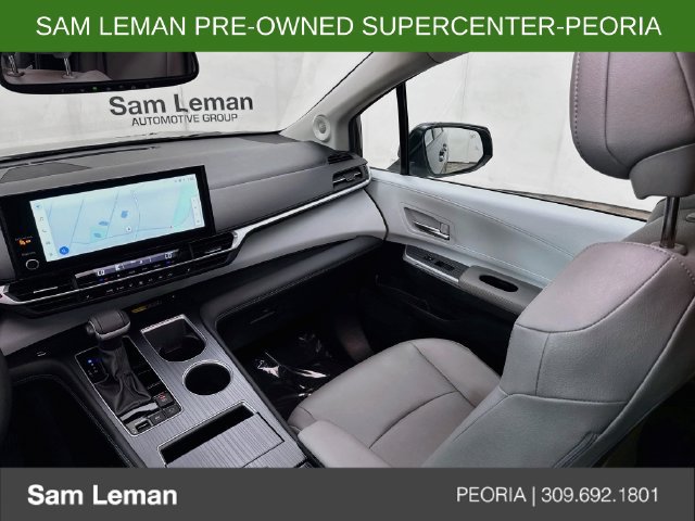 Used 2025 Toyota Sienna XLE w/ XLE Plus Package AWD/4WD image 24