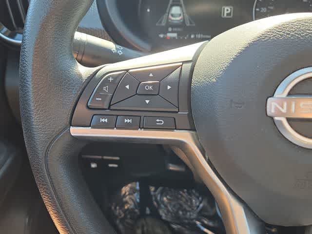 Used 2023 Nissan Kicks SV FWD image 22