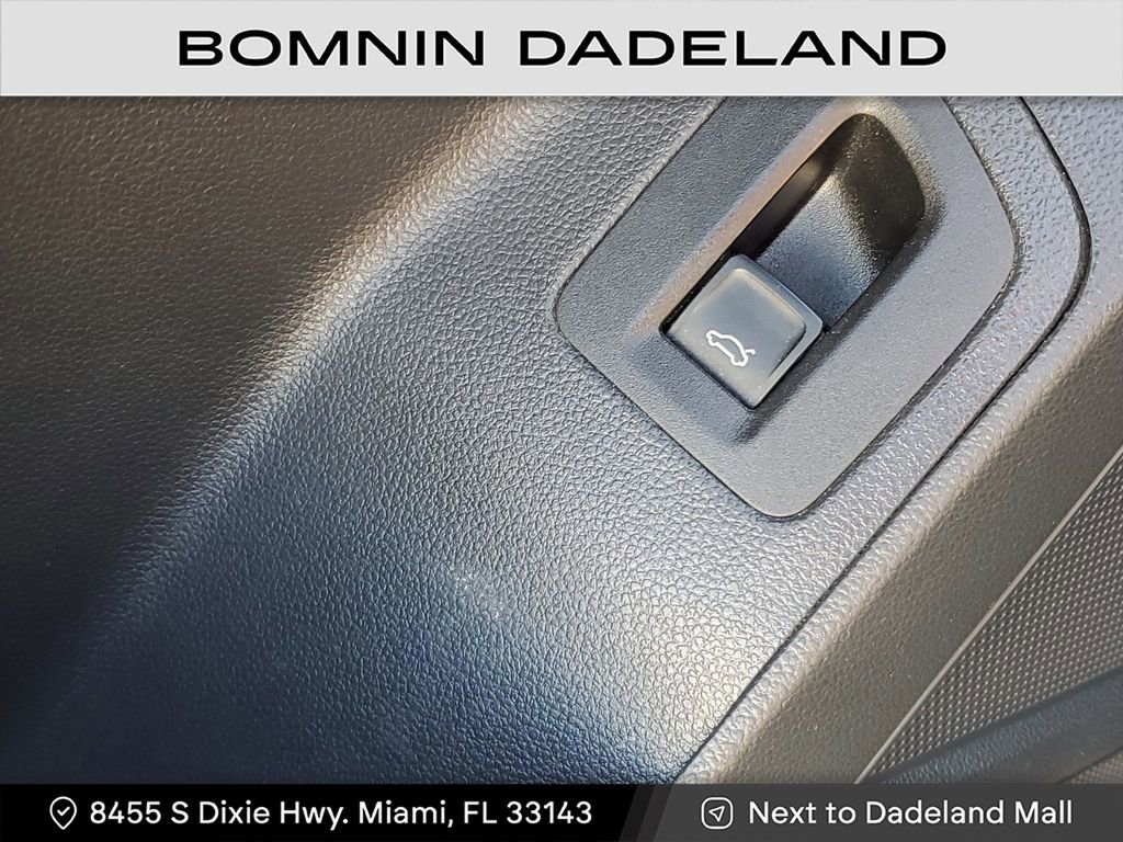 Used 2021 Volkswagen Atlas SE w/ Panoramic Sunroof Package image 19