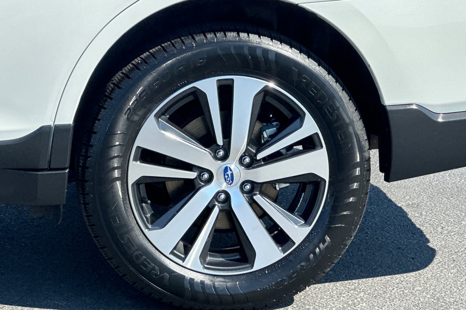Used 2019 Subaru Outback 2.5i Limited AWD/4WD image 25