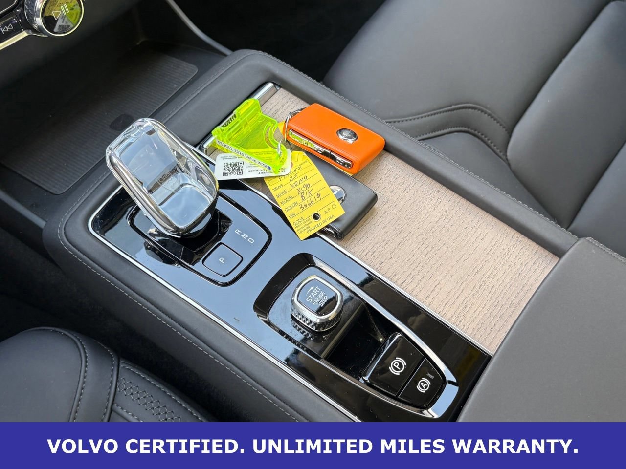 Certified 2025 Volvo XC90 B6 Plus AWD/4WD image 19
