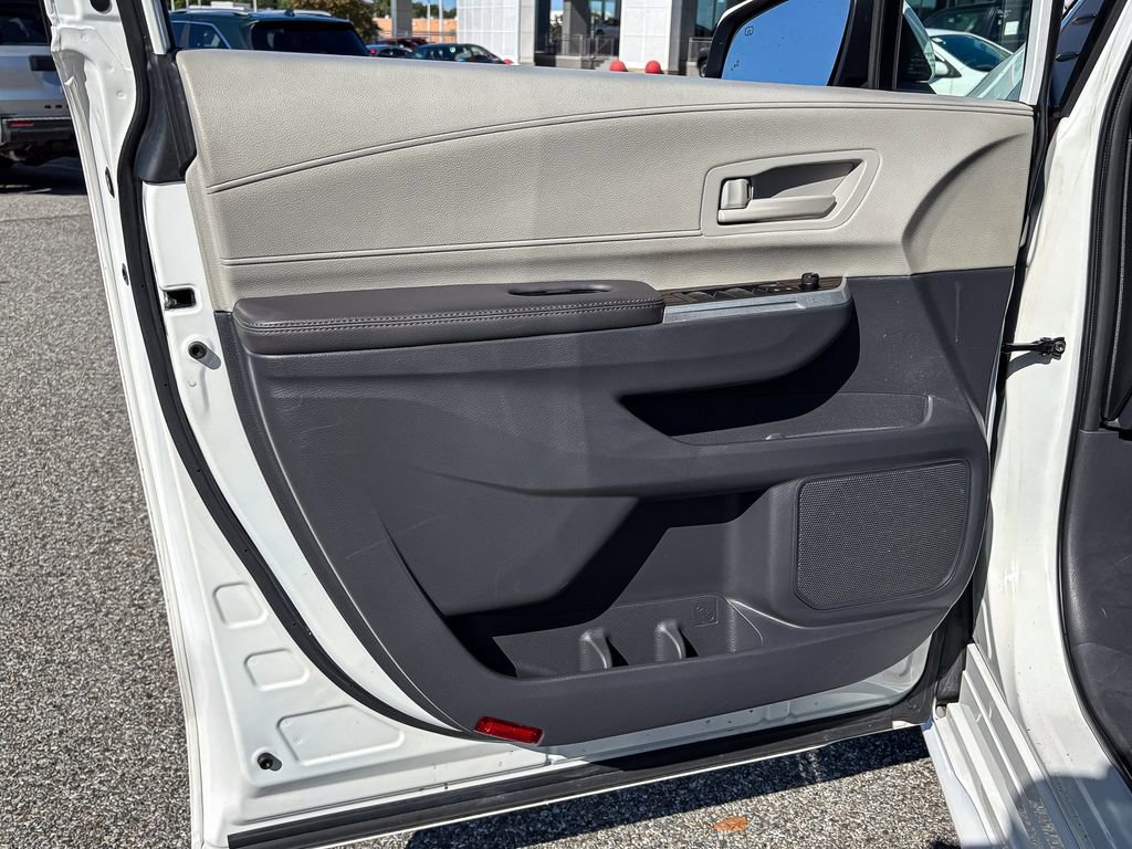 Used 2023 Toyota Sienna LE image 14