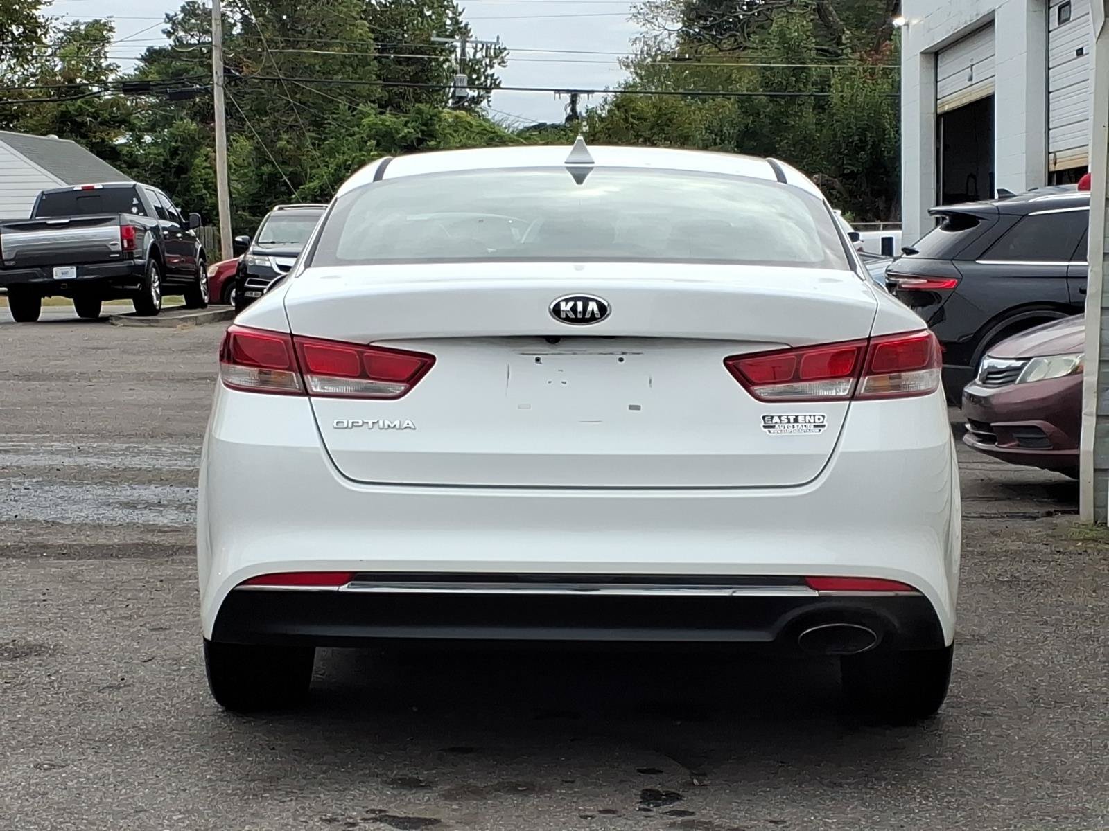 Used 2017 Kia Optima LX FWD image 4