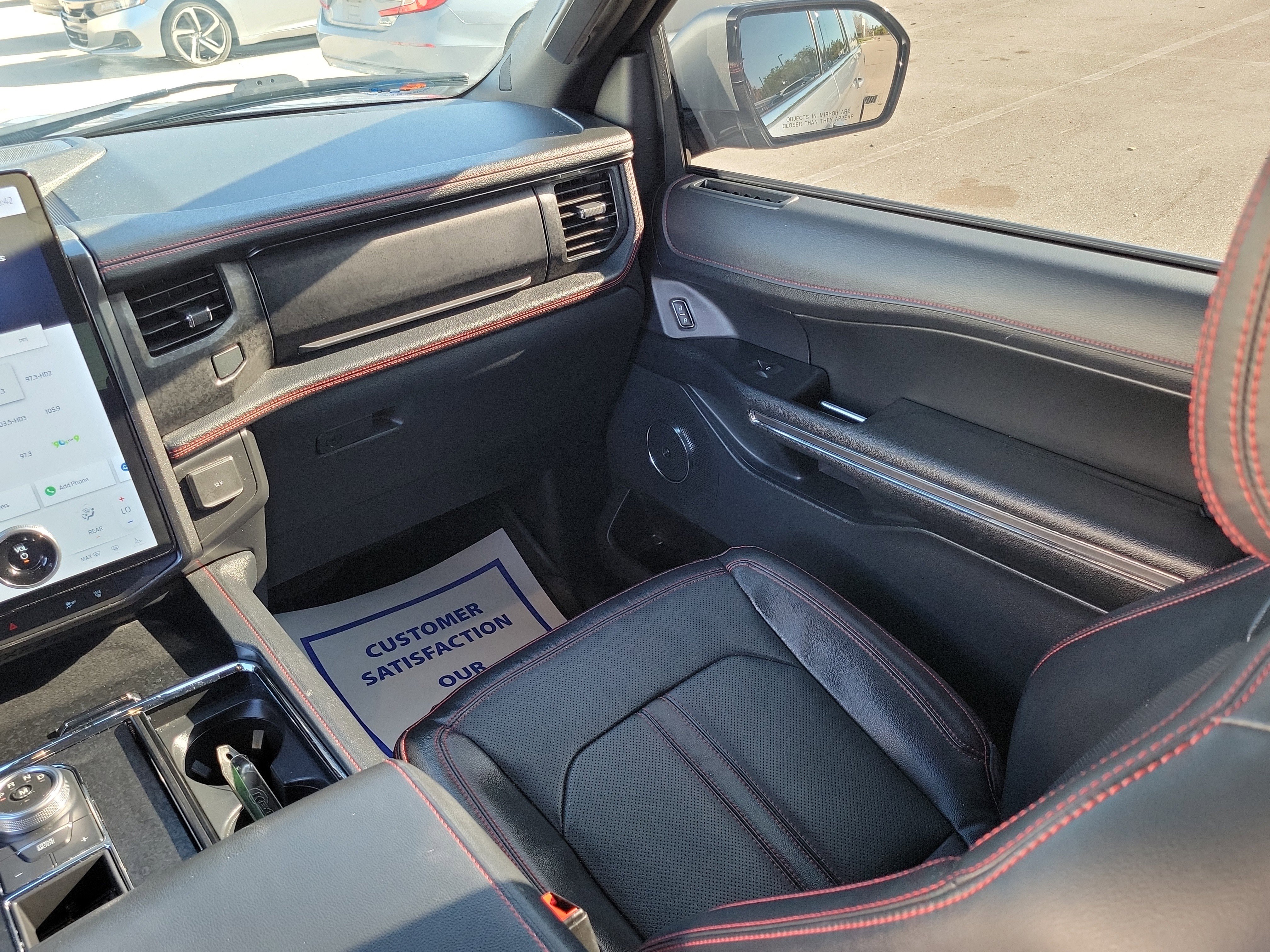 Used 2022 Ford Expedition Max Limited image 20