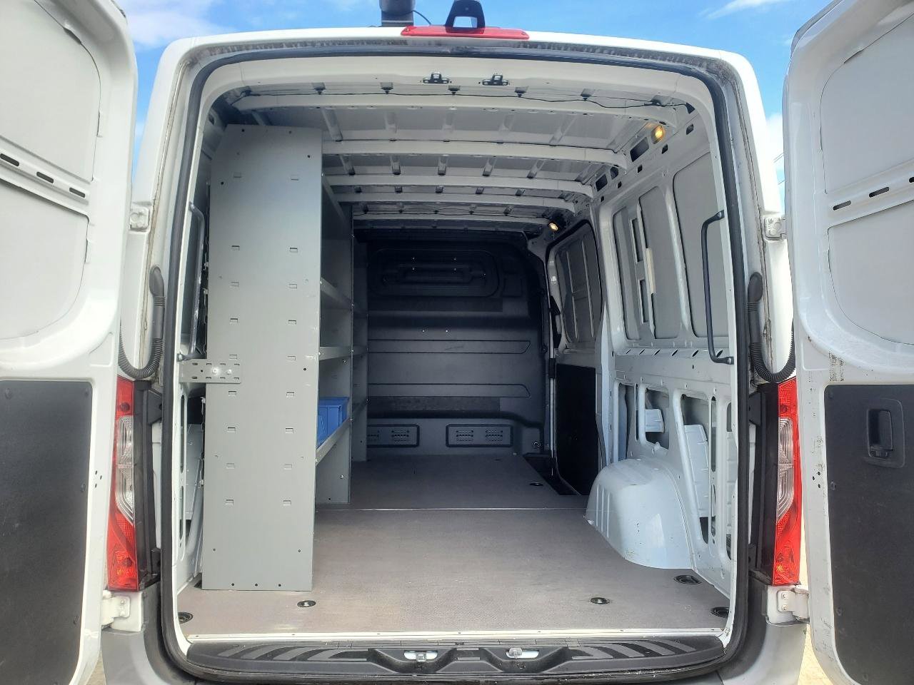 Used 2022 Mercedes-Benz Sprinter 1500 image 12