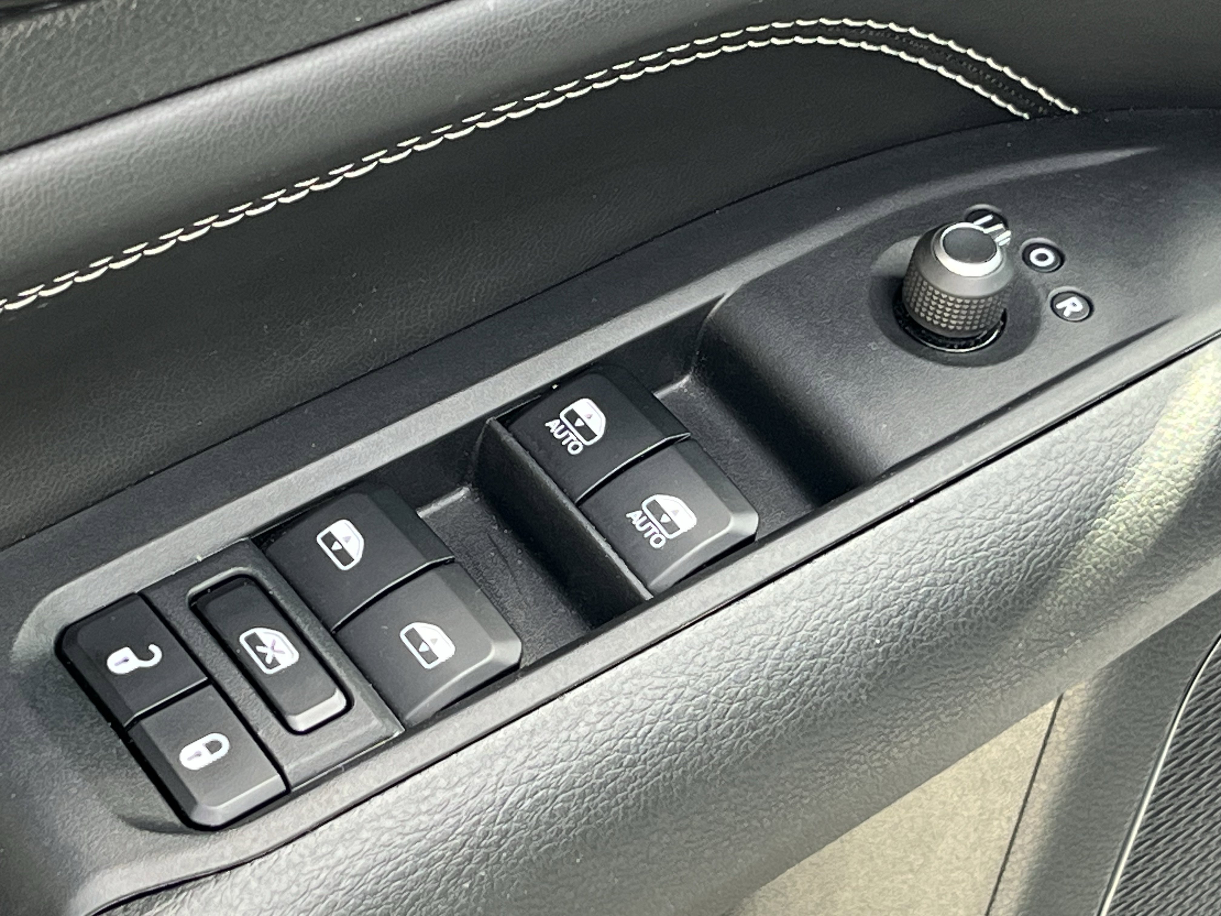 Used 2023 Jeep Compass High Altitude image 19