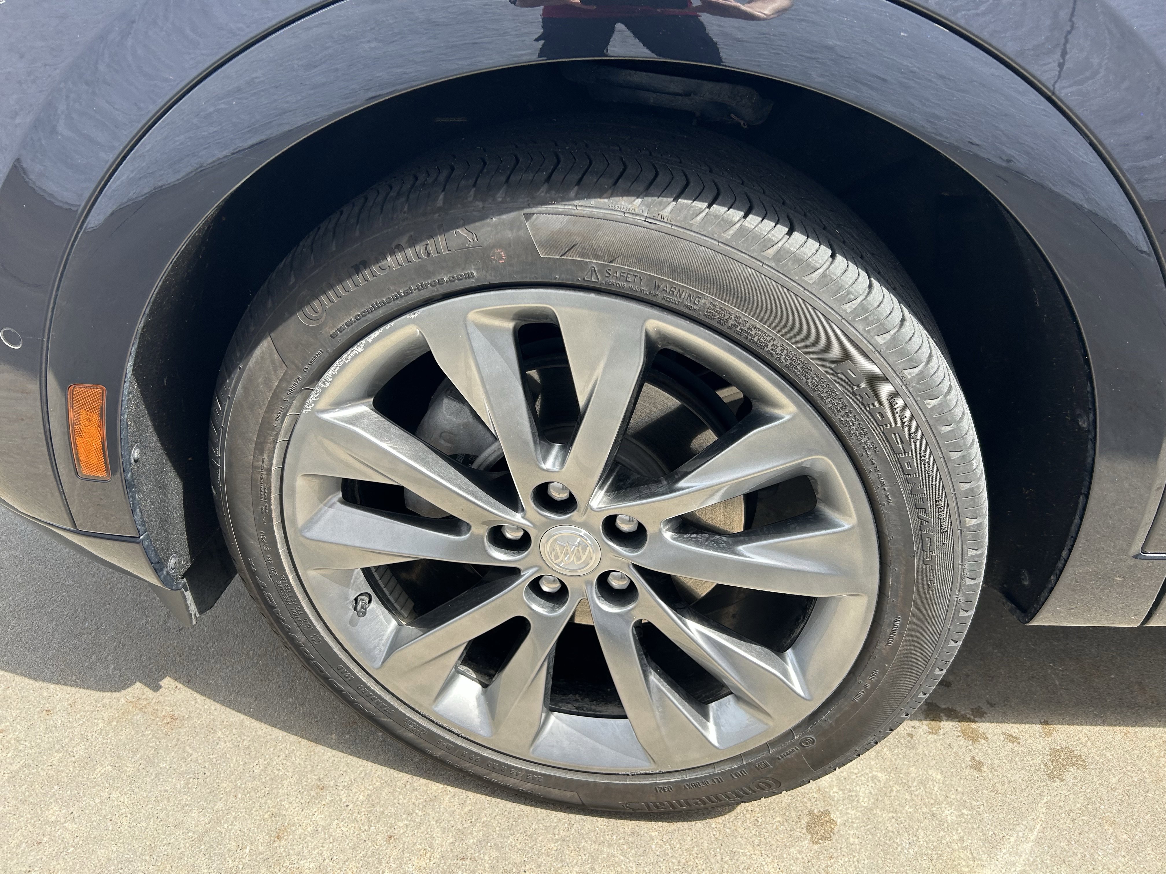 Used 2021 Buick Envision Avenir w/ Technology Package II AWD/4WD image 8