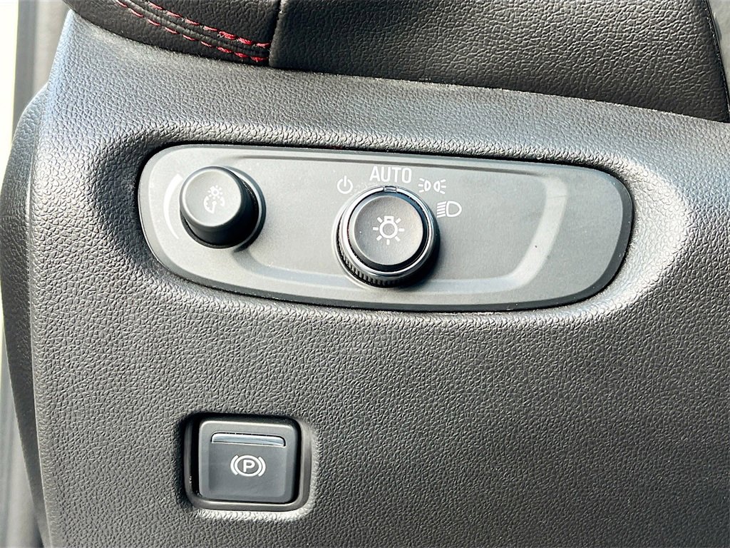 Used 2022 Chevrolet Blazer RS w/ Enhanced Convenience Package image 10