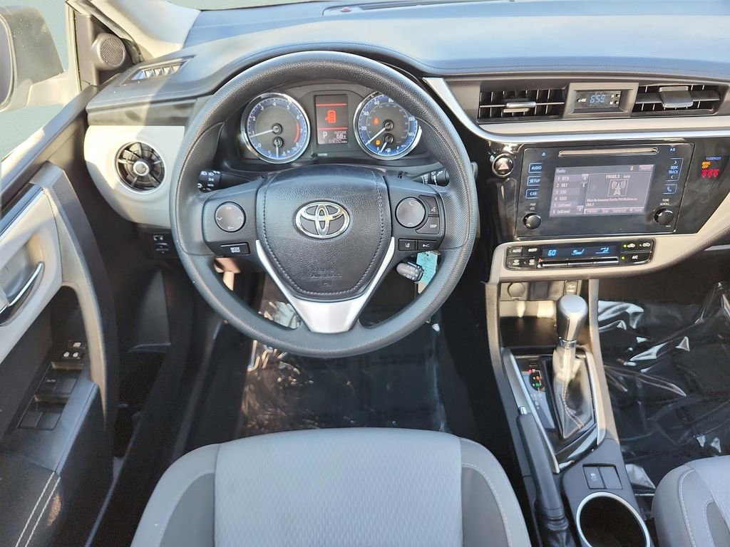 Used 2019 Toyota Corolla LE image 19