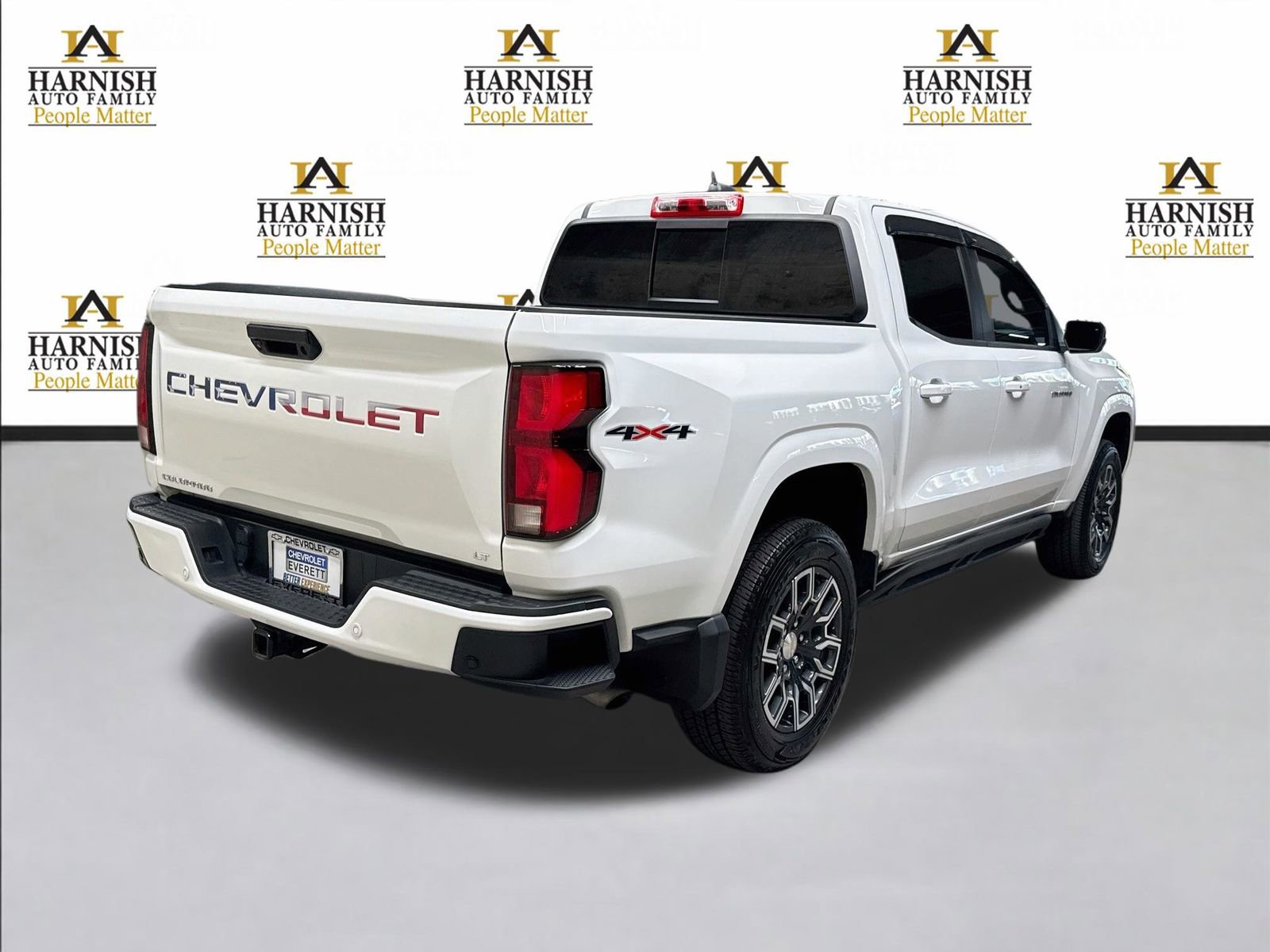 Used 2024 Chevrolet Colorado LT w/ LT Convenience Package III AWD/4WD image 6
