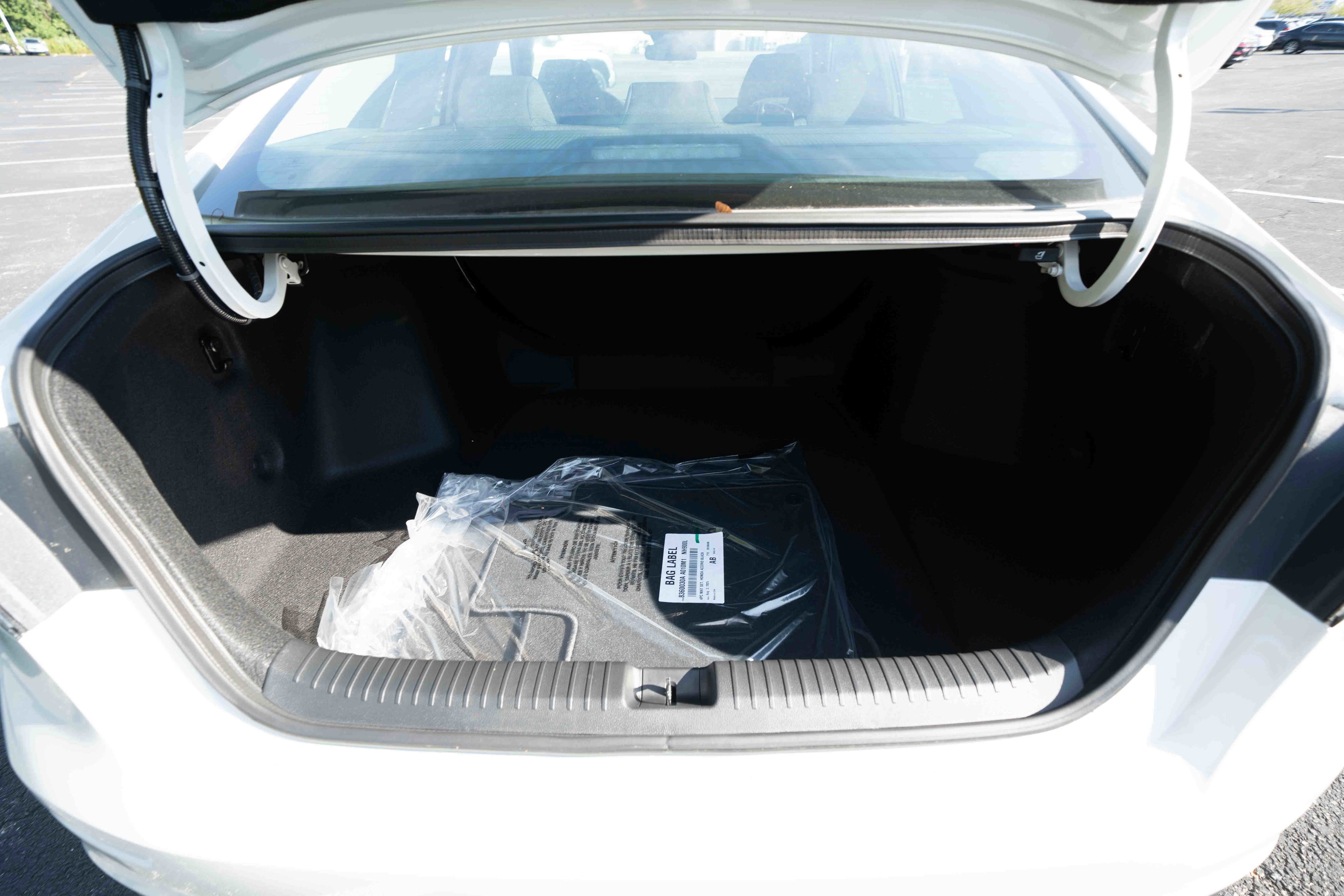 New 2025 Honda Accord LX image 27