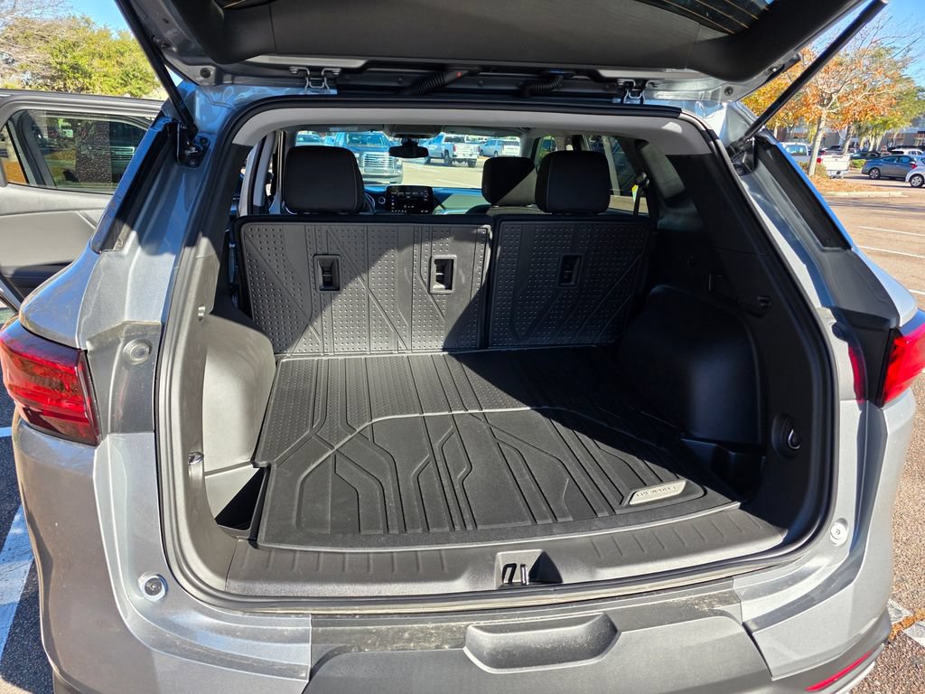 New 2025 Chevrolet Blazer LT w/ LPO, Floor Liner Package FWD image 27