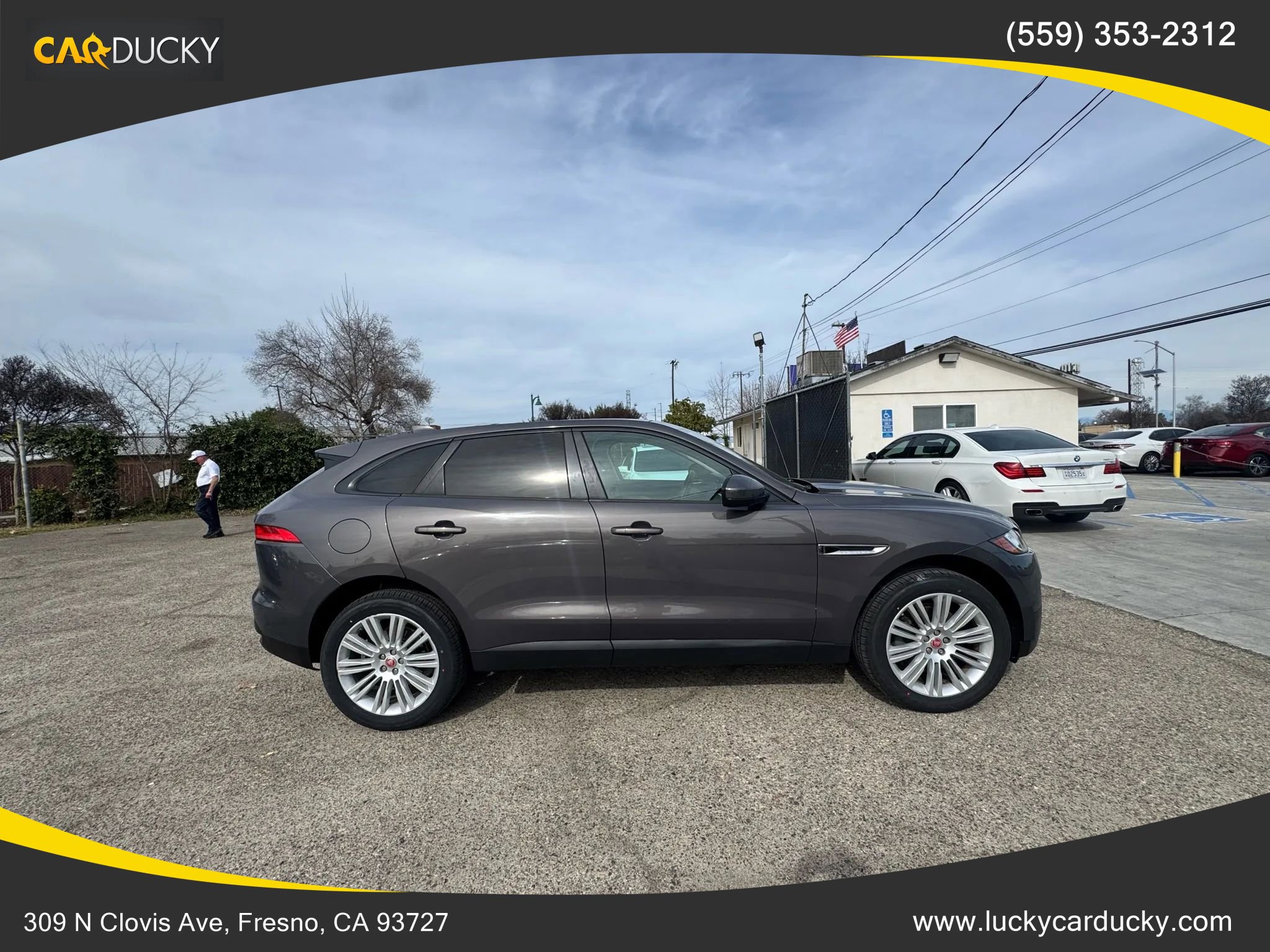 Used 2017 Jaguar F-PACE Premium image 4