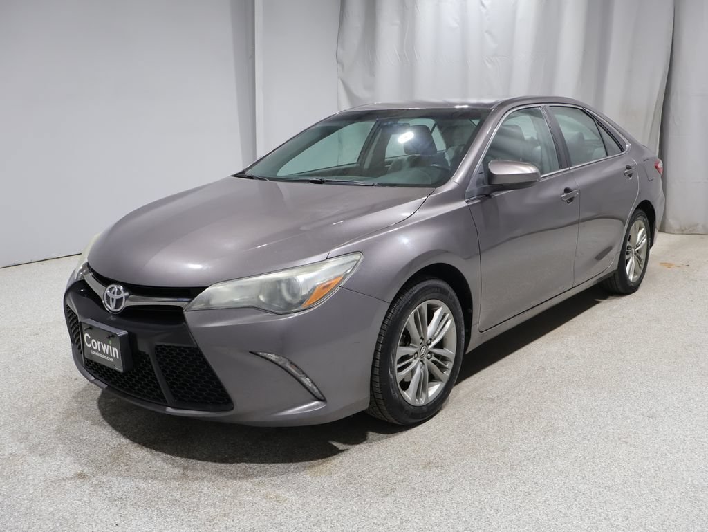 Used 2015 Toyota Camry SE FWD image 5