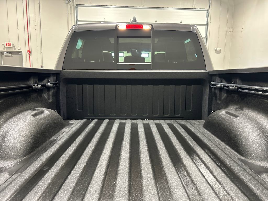 New 2026 RAM 1500 Laramie w/ Night Edition AWD/4WD image 33