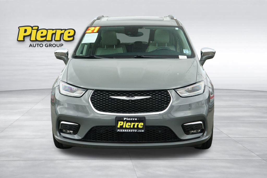 Used 2021 Chrysler Pacifica Limited w/ Premium & Safety Sphere Group AWD/4WD image 4