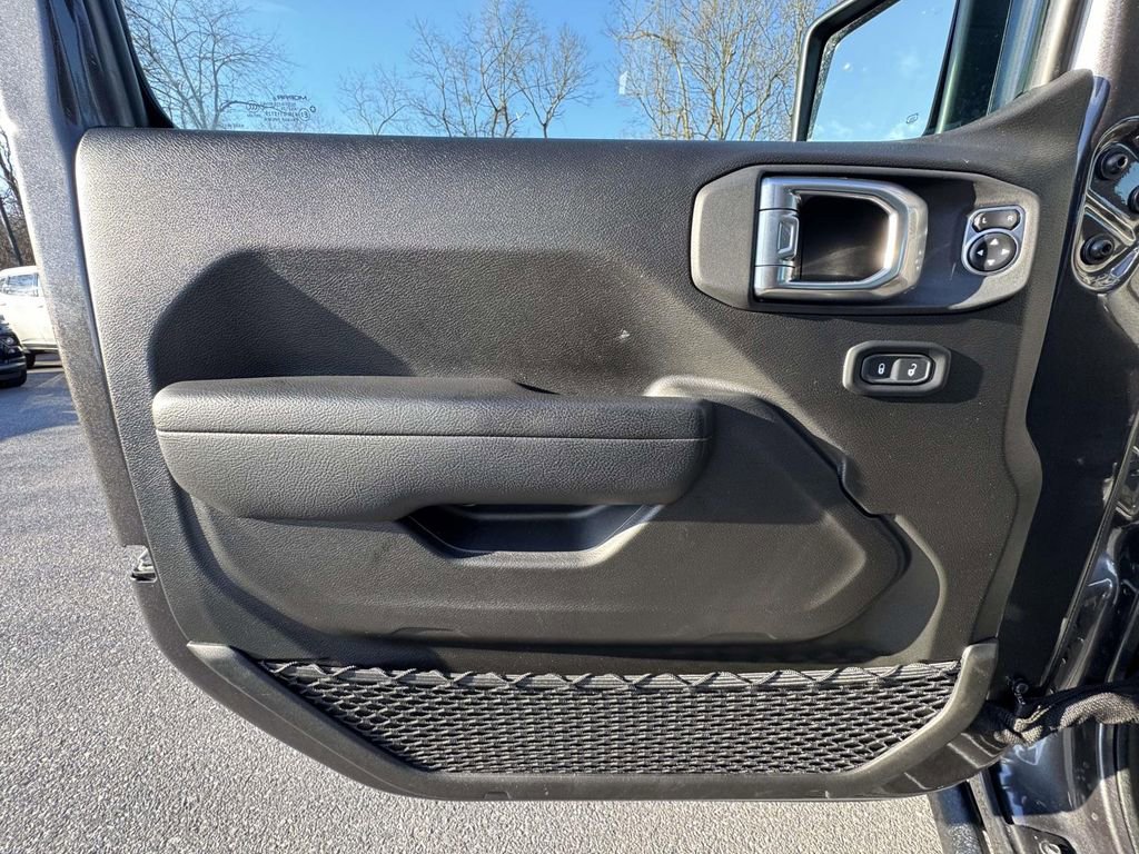 Used 2024 Jeep Gladiator Sport image 26