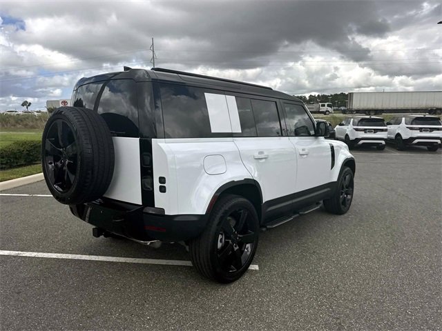 New 2026 Land Rover Defender 110 S image 6