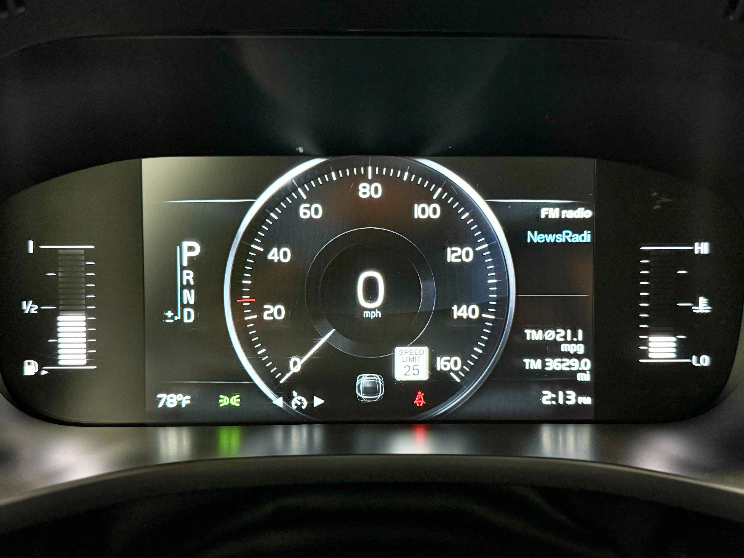 Used 2019 Volvo XC60 T6 Momentum w/ Premium Package AWD/4WD image 9