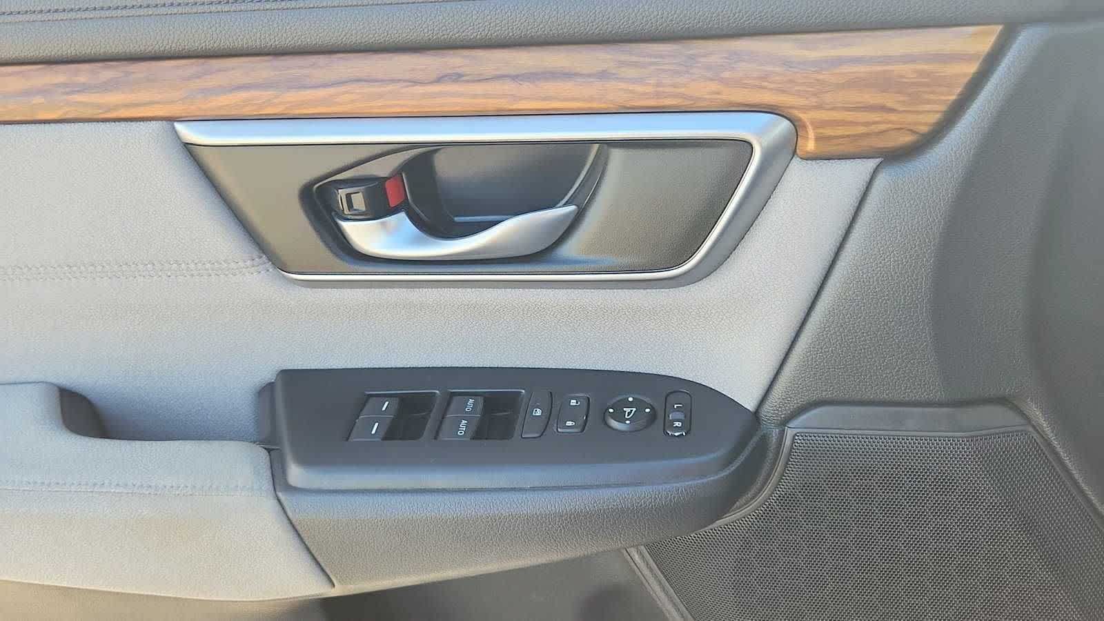 Used 2019 Honda CR-V EX image 19
