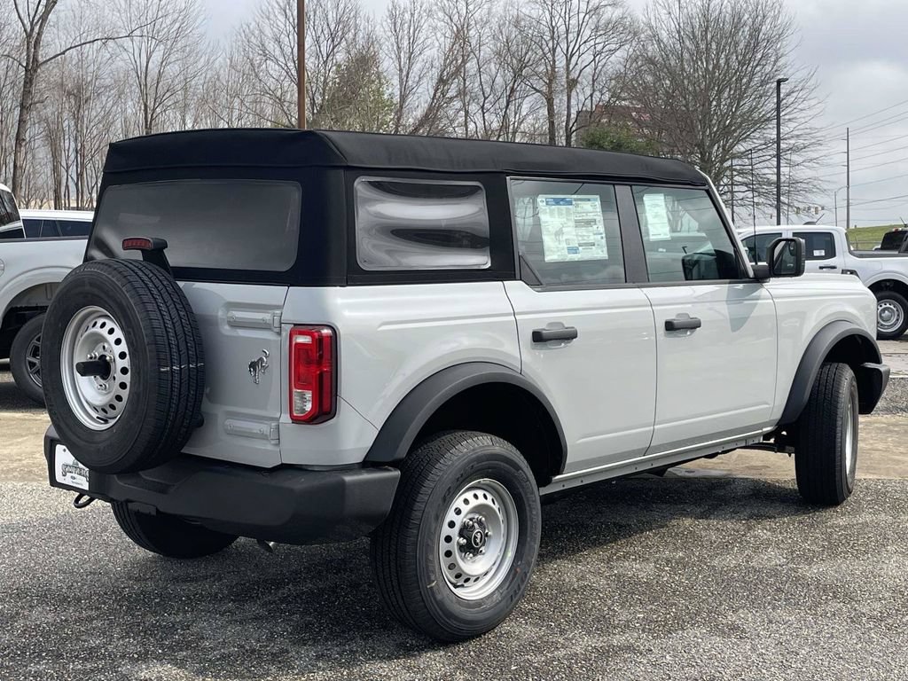 New 2026 Ford Bronco 4-Door AWD/4WD image 3