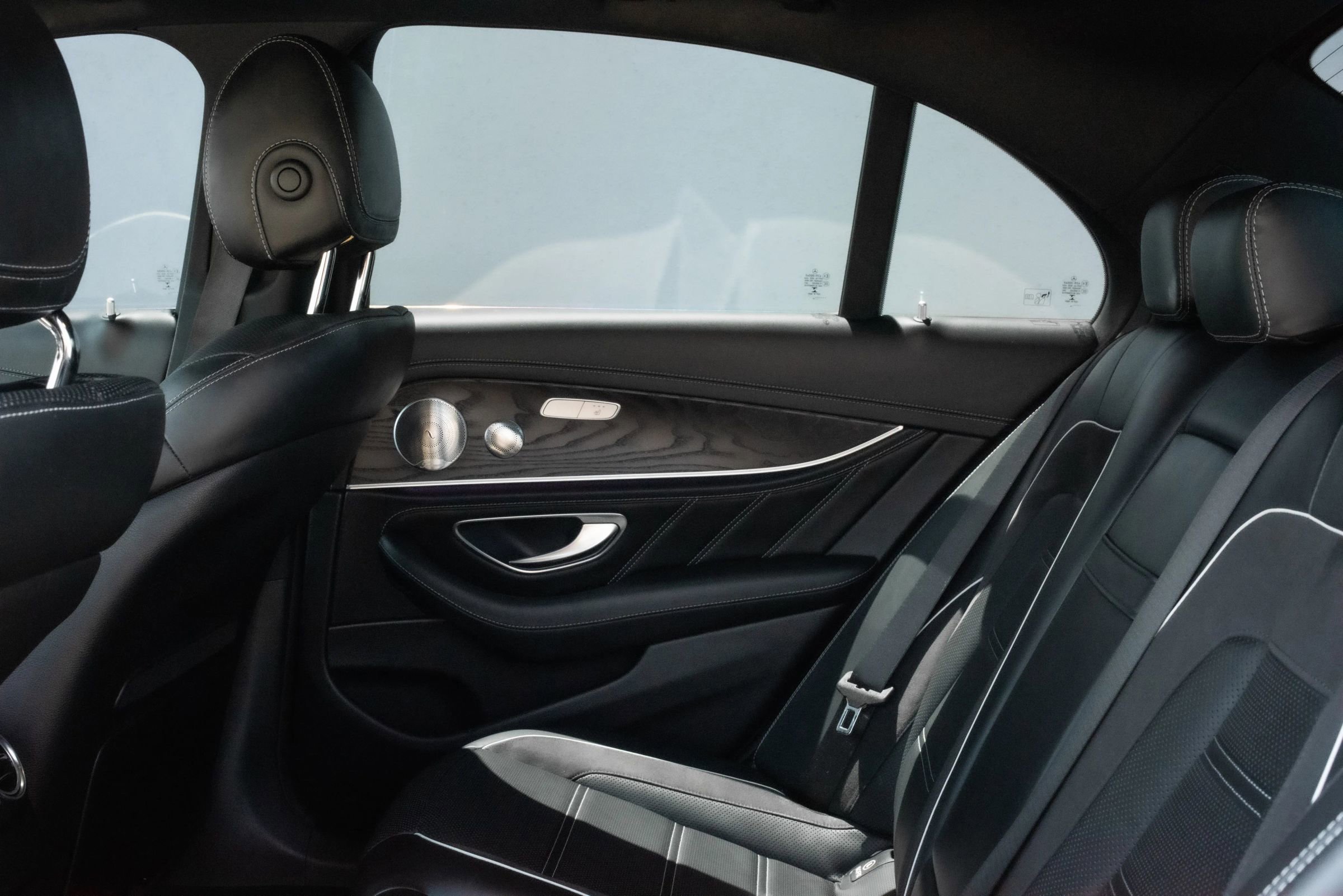 Used 2018 Mercedes-Benz E 63 AMG S image 23
