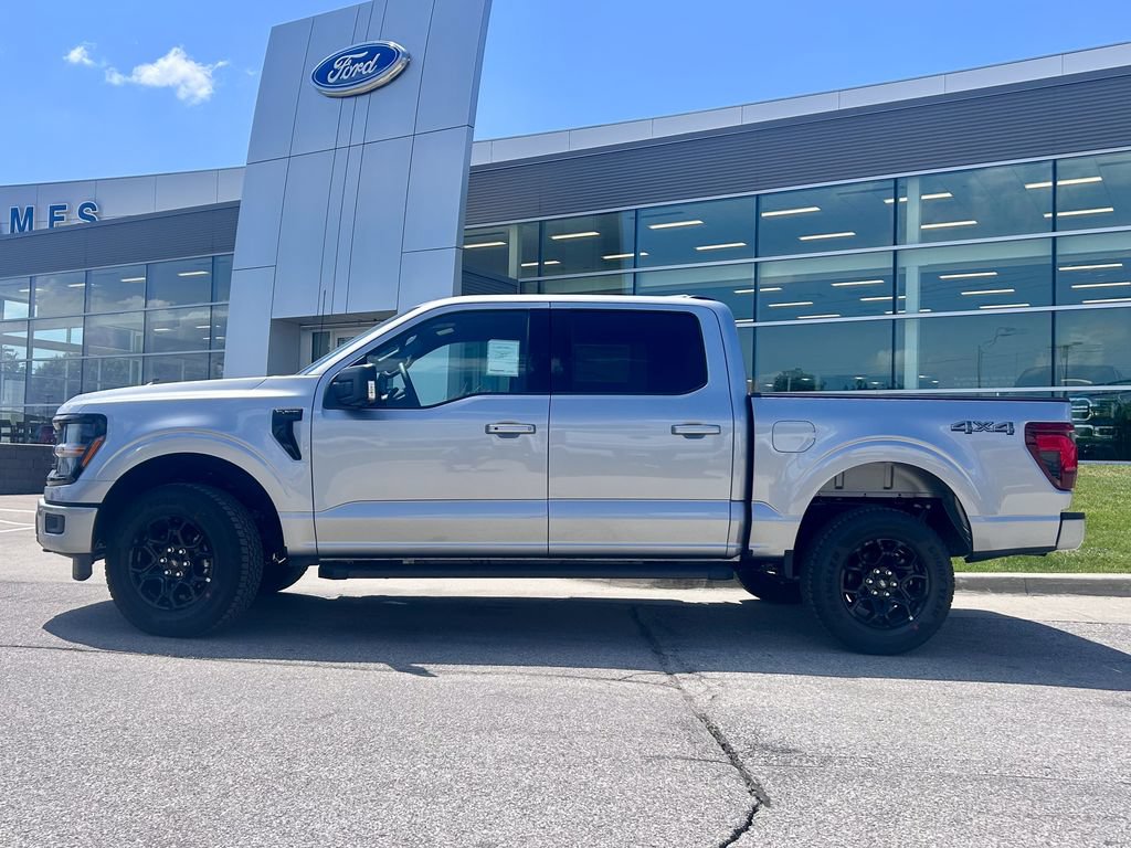New 2026 Ford F150 XLT w/ Equipment Group 302A MID AWD/4WD image 3