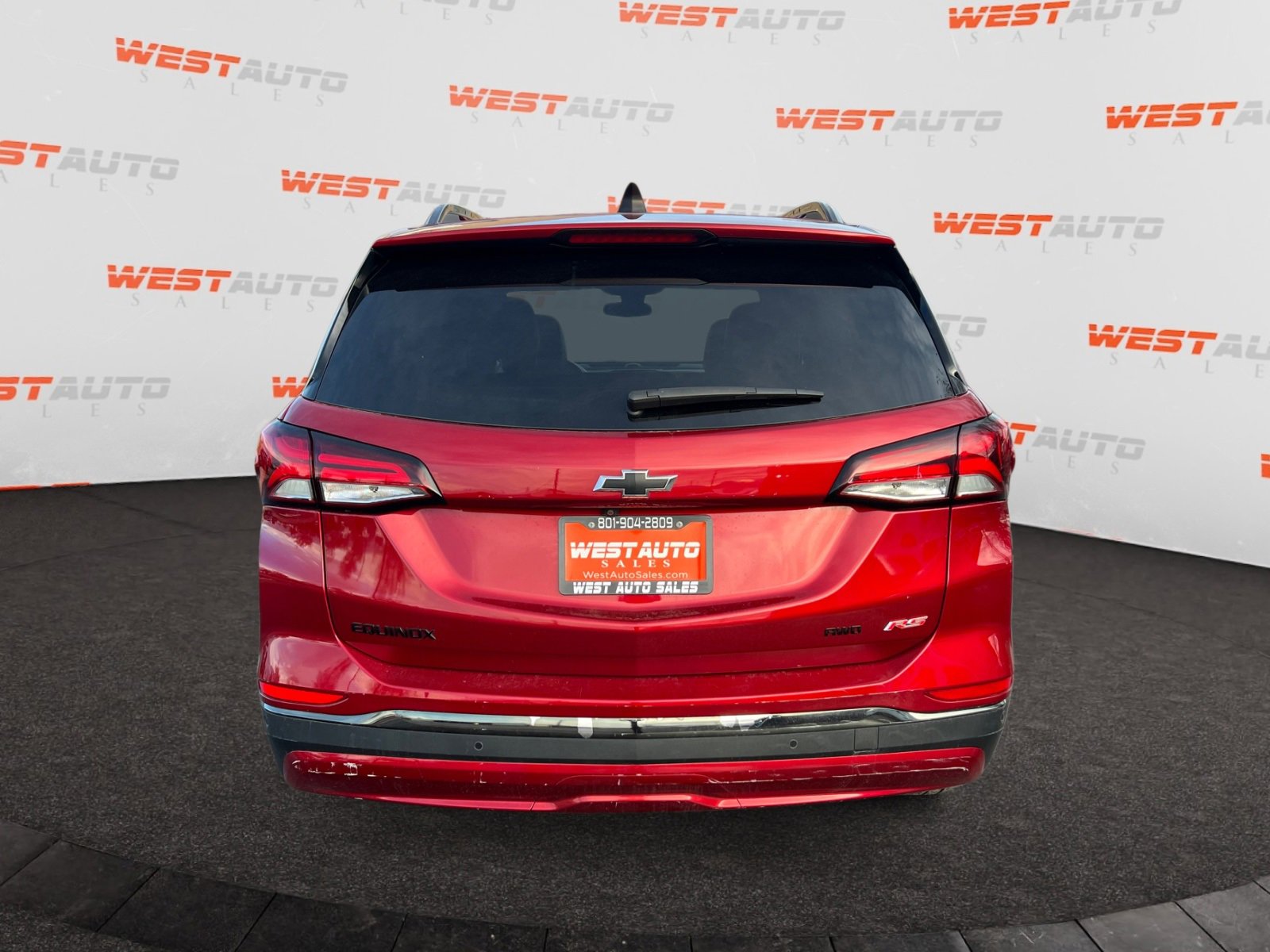 Used 2022 Chevrolet Equinox RS w/ RS Leather Package image 4