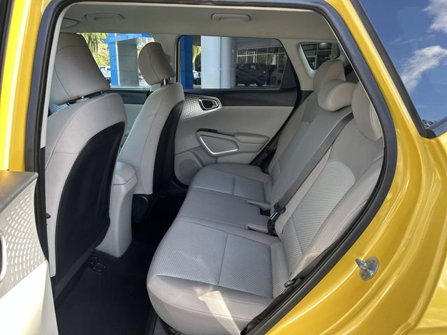Used 2020 Kia Soul LX FWD image 27