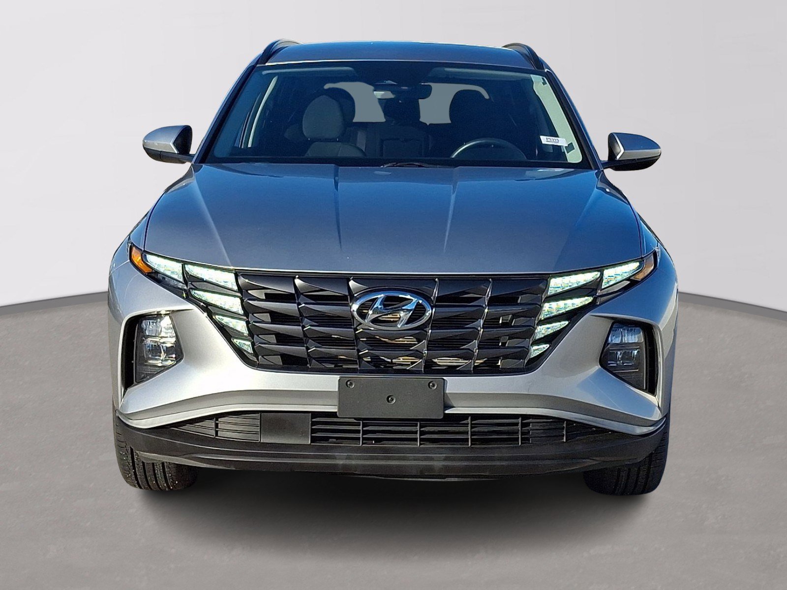 Used 2024 Hyundai Tucson SEL FWD image 2