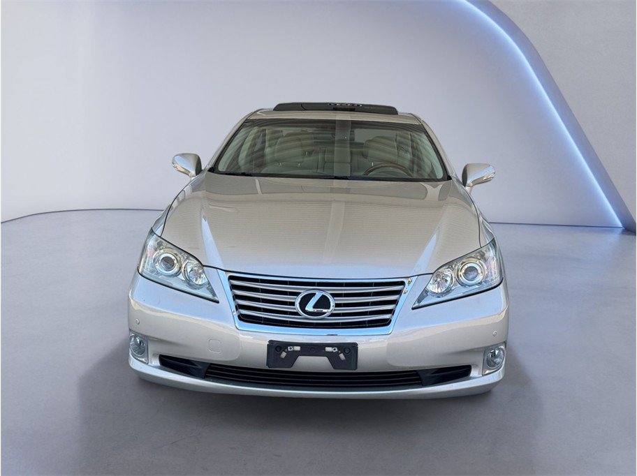 Used 2011 Lexus ES 350 FWD image 2