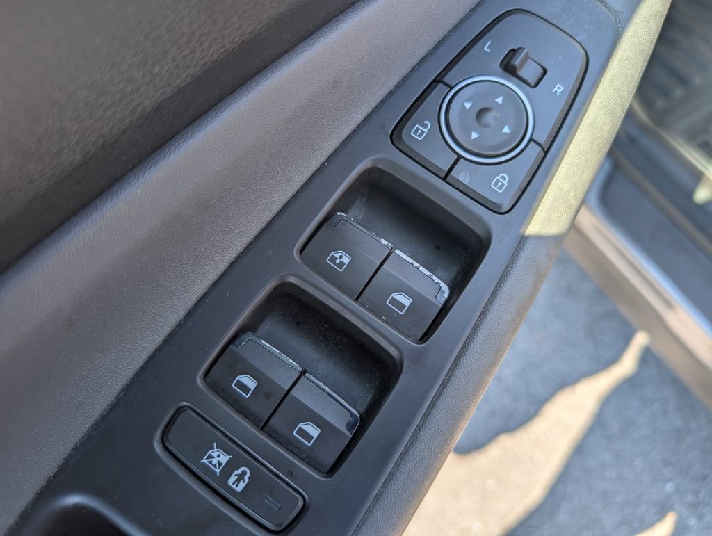 Used 2019 Hyundai Santa Fe SE AWD/4WD image 14