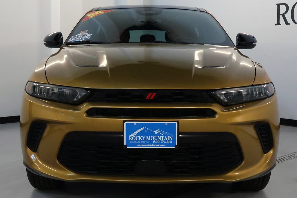 Used 2024 Dodge Hornet R/T Plus w/ R/T Blacktop Package AWD/4WD image 2