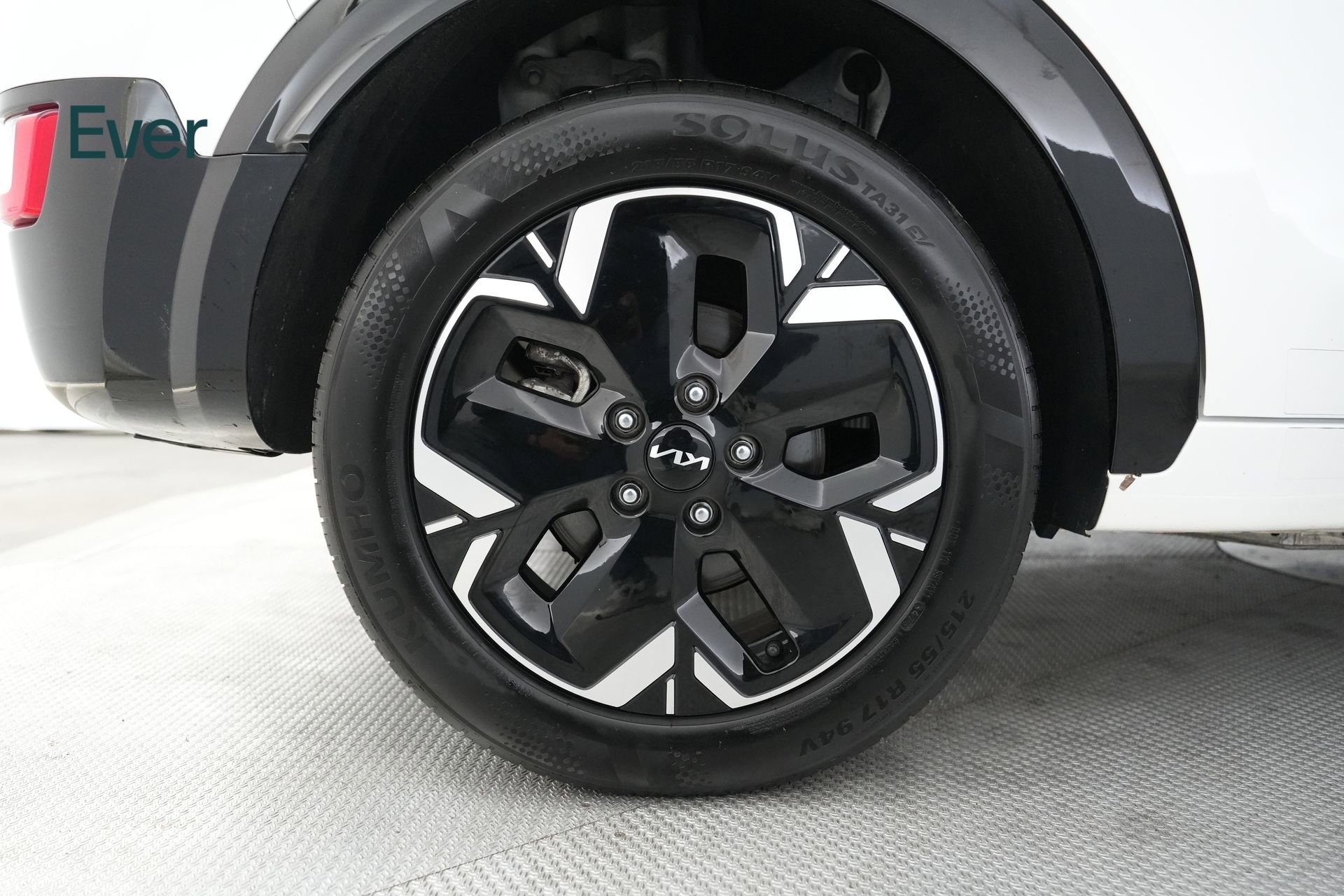 Used 2024 Kia Niro Wind w/ Wind Preserve Package image 20