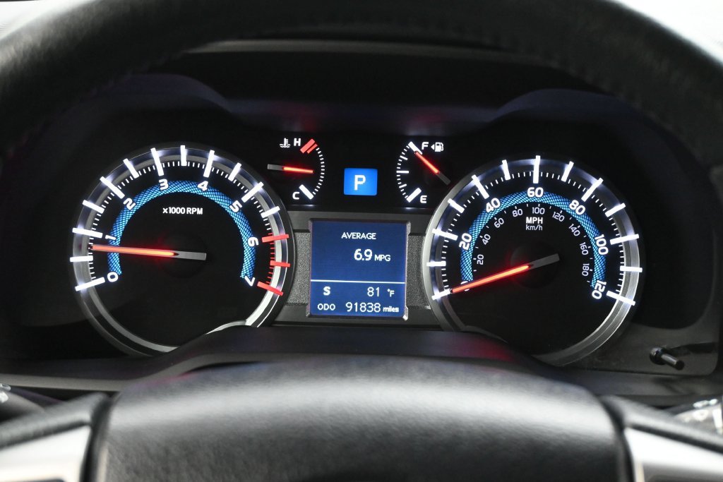 Used 2018 Toyota 4Runner Limited AWD/4WD image 9