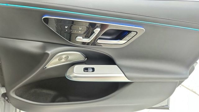 Used 2024 Mercedes-Benz E 350 4MATIC Sedan image 23