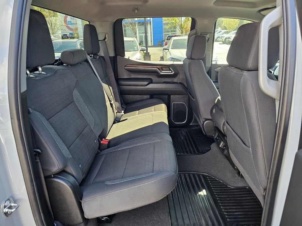 Used 2024 Chevrolet Silverado 1500 LT w/ Z71 Off-Road Package image 26