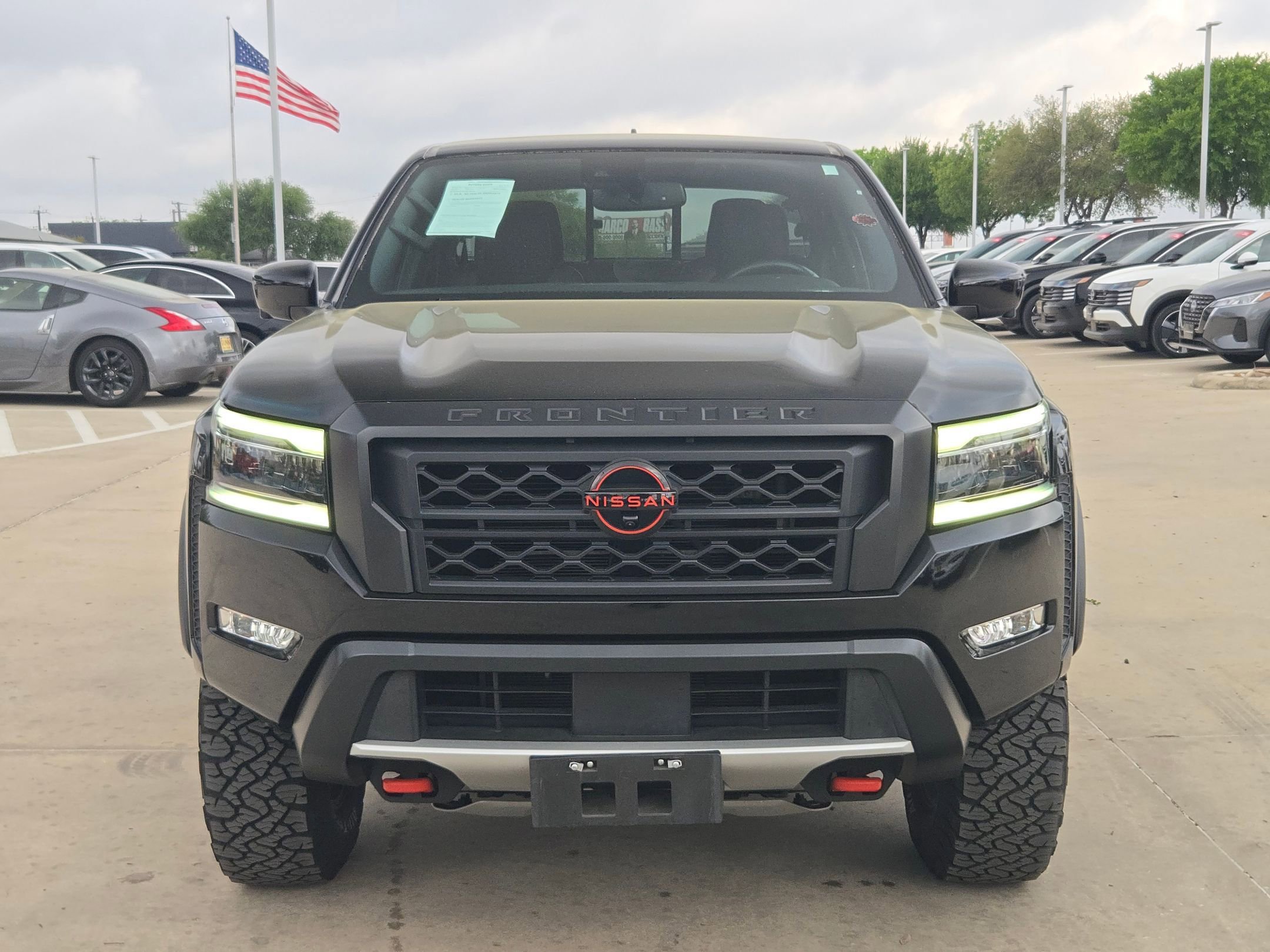 Used 2022 Nissan Frontier PRO-4X w/ Pro-4X Premium Package image 8