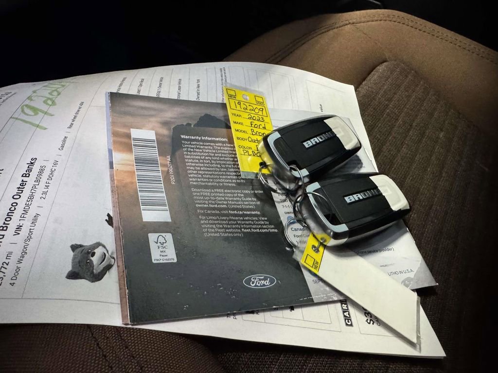 Used 2023 Ford Bronco Outer Banks AWD/4WD image 31