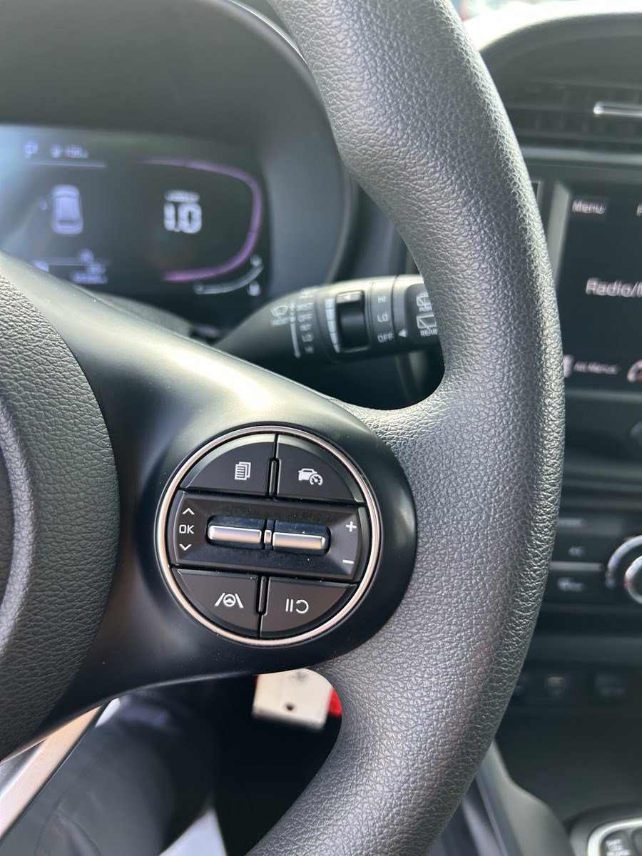 Used 2024 Kia Soul LX w/ Option Group 015 FWD image 27