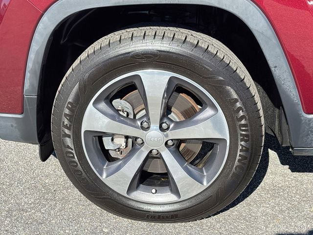 Used 2019 Jeep Cherokee Limited image 13