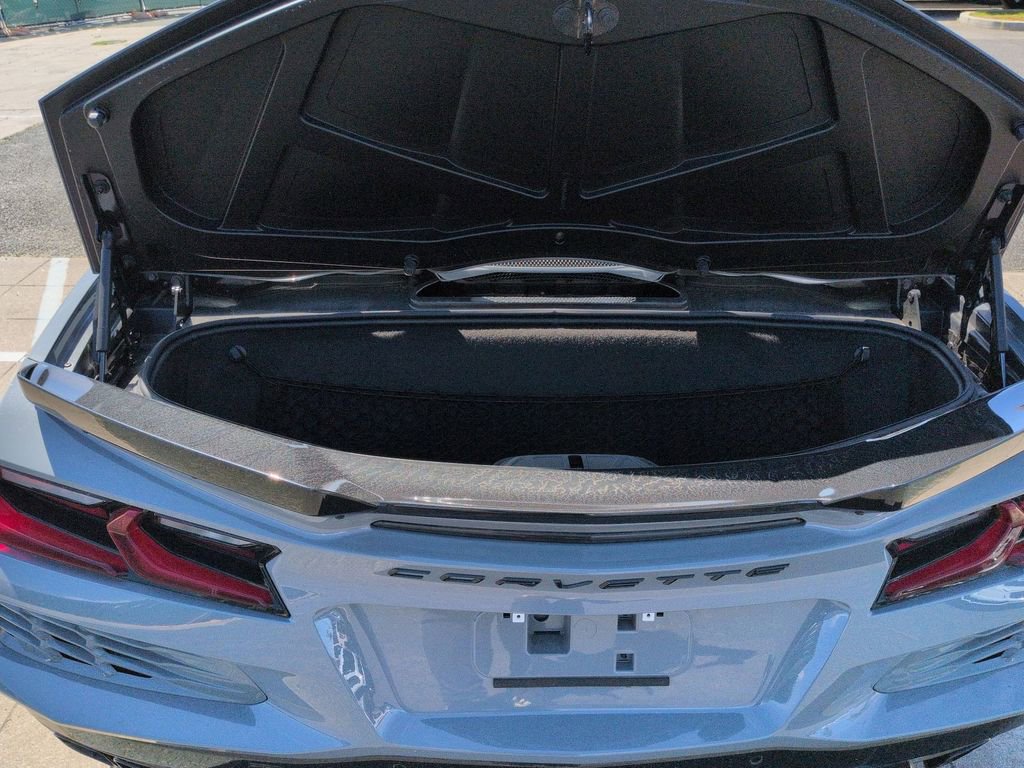 Used 2025 Chevrolet Corvette E-Ray w/ Stealth Interior Trim Package AWD/4WD image 27