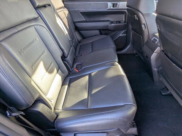 Used 2025 Hyundai Santa Fe Limited image 19